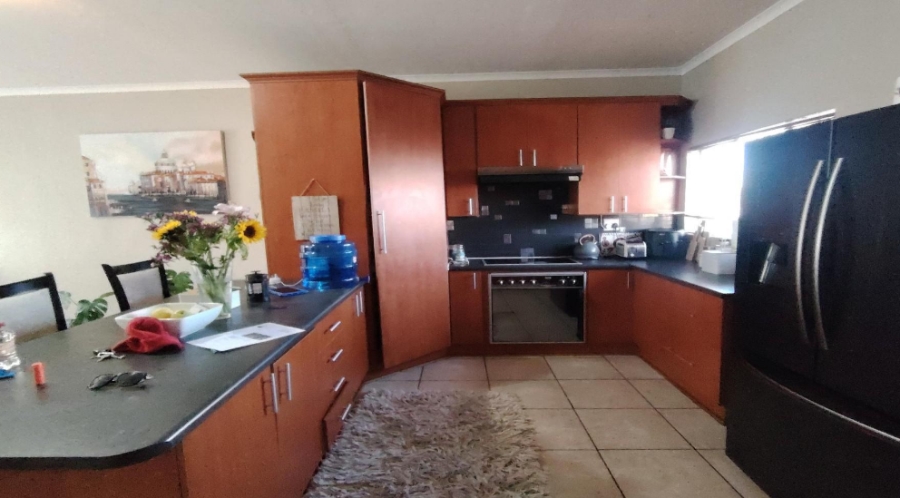 3 Bedroom Property for Sale in Langenhovenpark Free State
